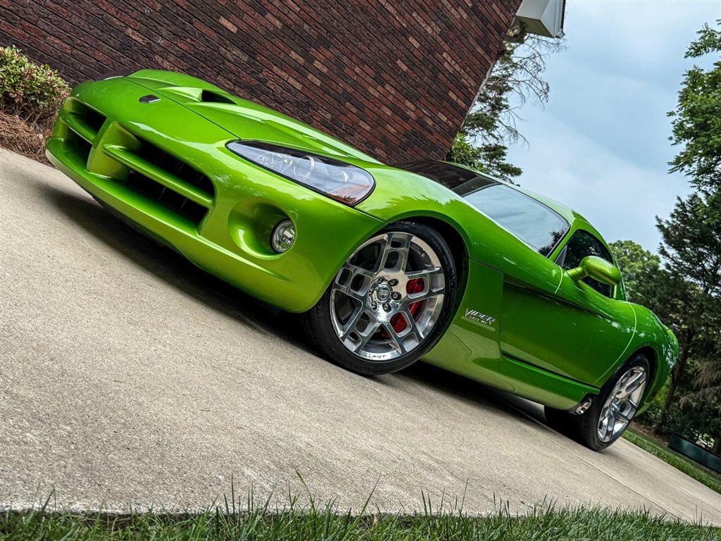 Used 2008 Dodge Viper SRT-10 RWD image 4