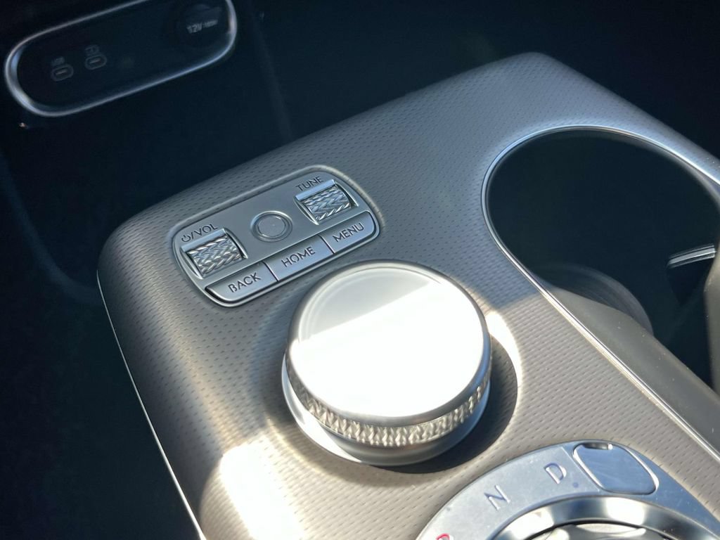 New 2024 Genesis GV60 Advanced AWD/4WD image 30