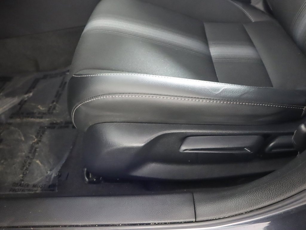 Used 2025 Honda Civic Sport image 28