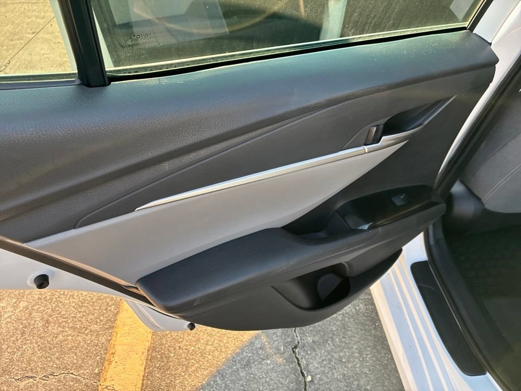 Used 2025 Toyota Camry LE FWD image 12
