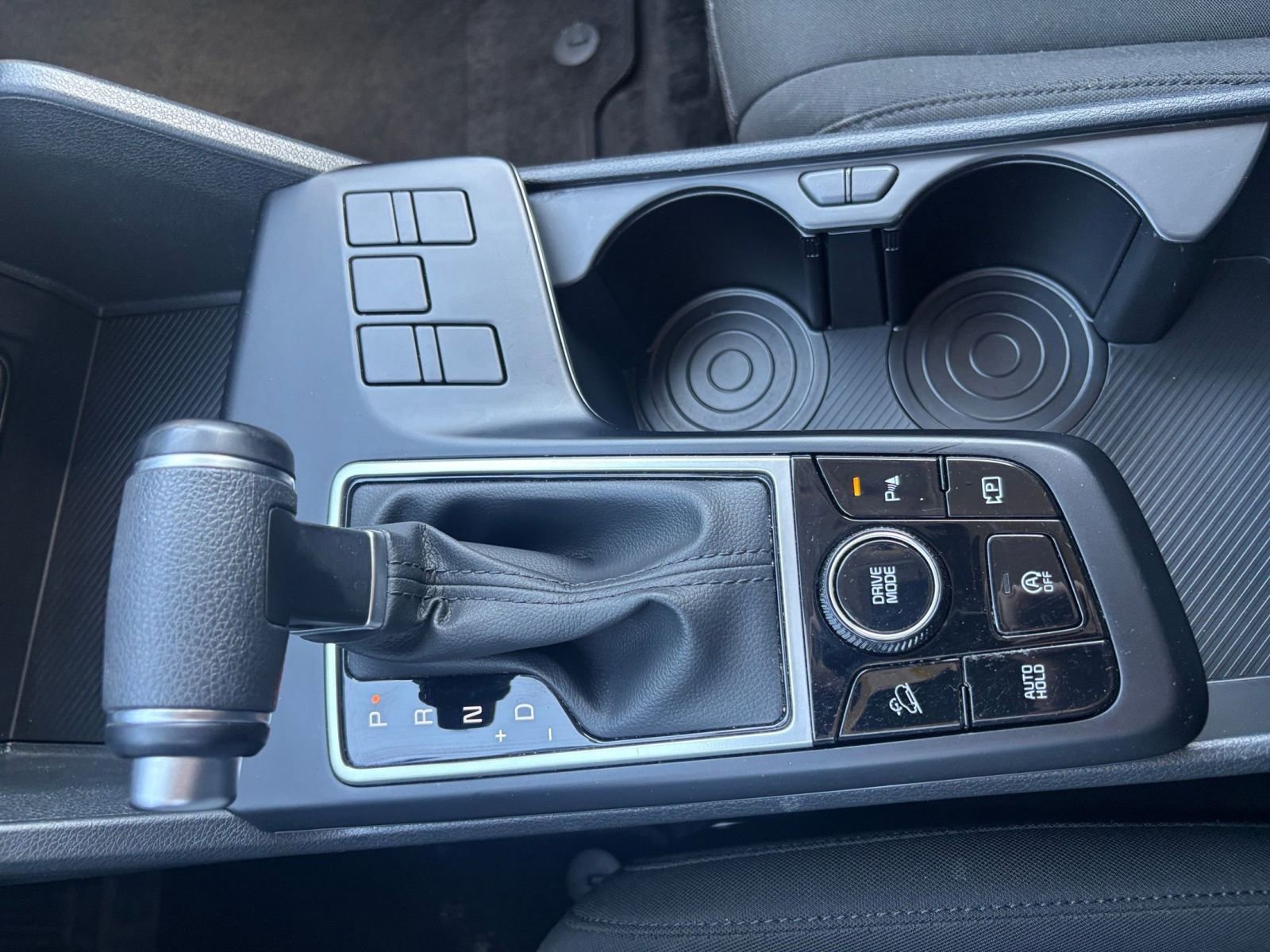 Used 2025 Kia Sportage LX image 39