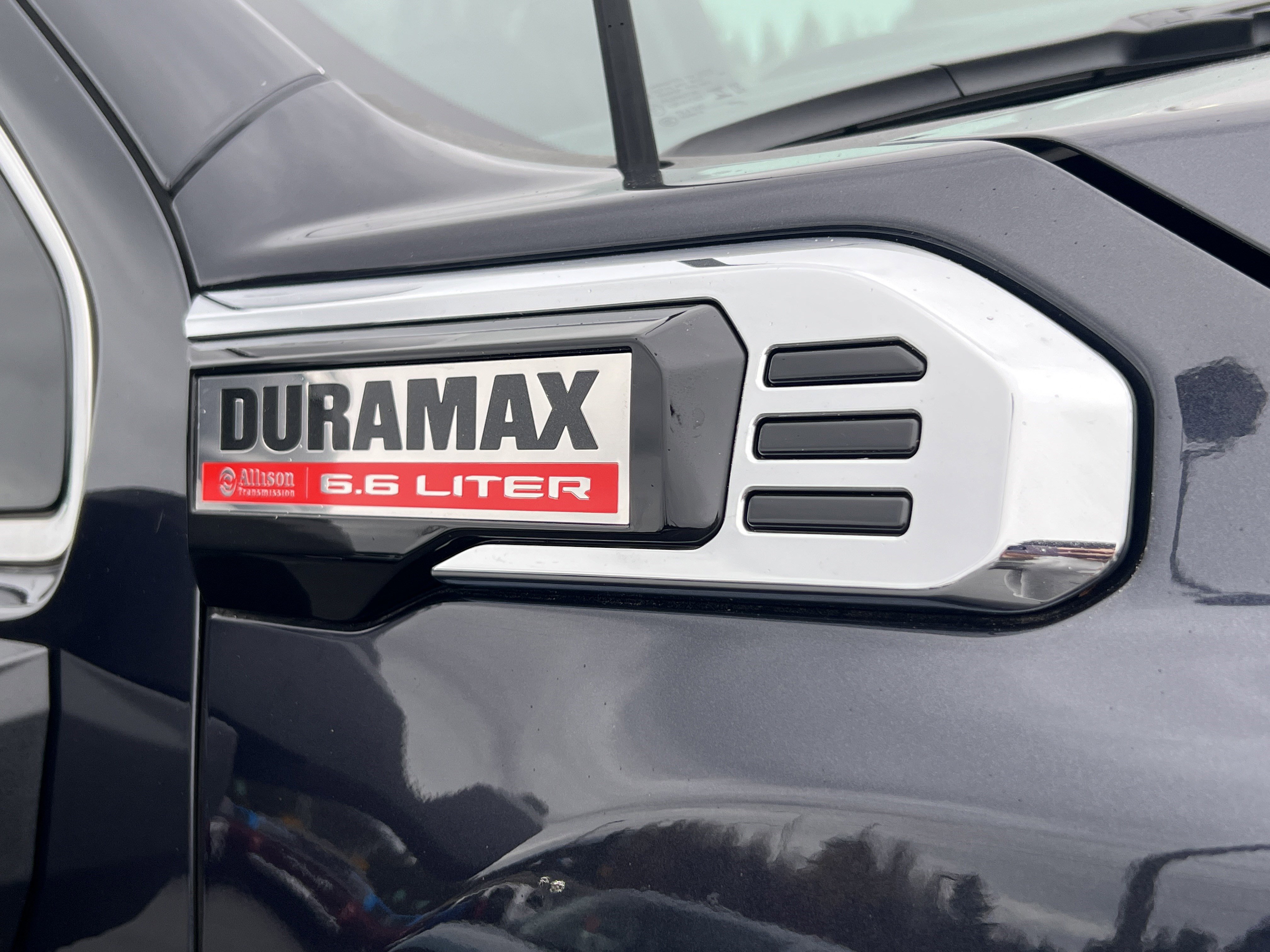 Used 2024 GMC Sierra 2500 Denali w/ Denali Reserve Package image 10