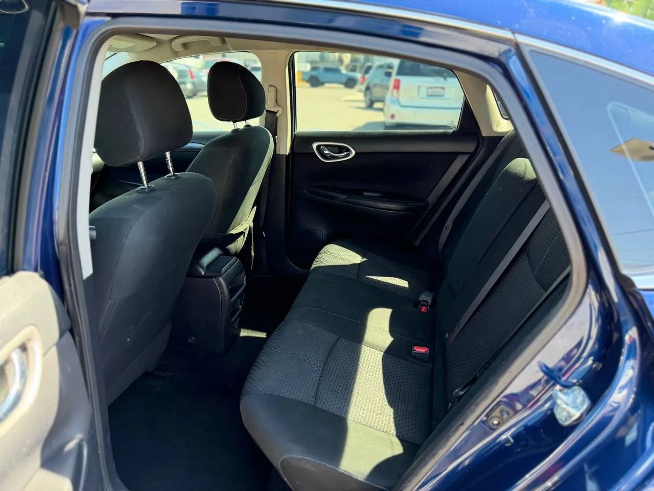 Used 2019 Nissan Sentra SR w/ Exterior Package FWD image 23