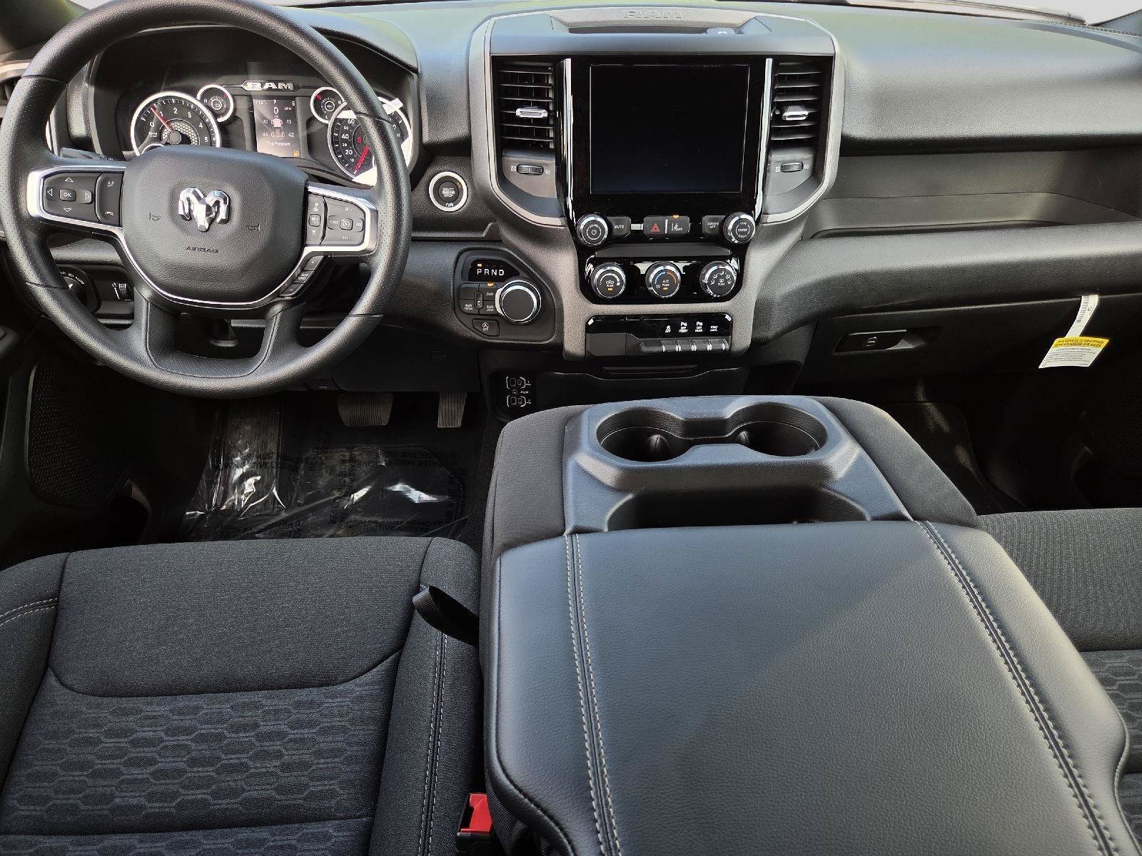New 2026 RAM 1500 Express AWD/4WD image 5