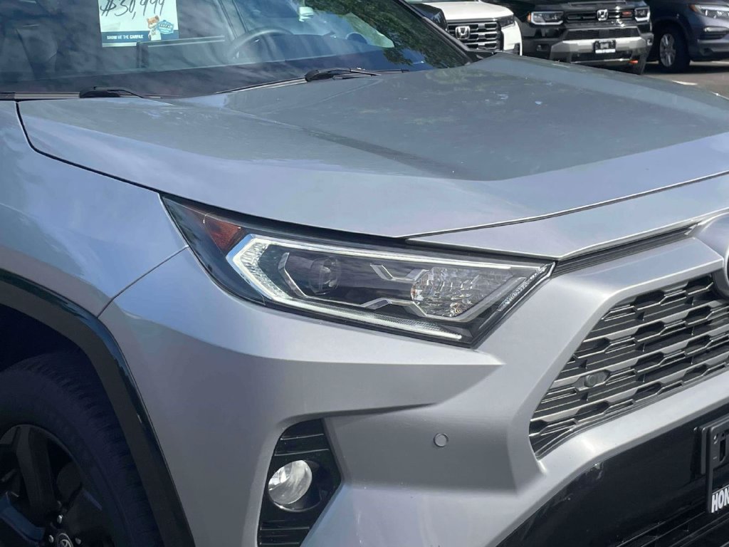 Used 2021 Toyota RAV4 XSE AWD/4WD image 8