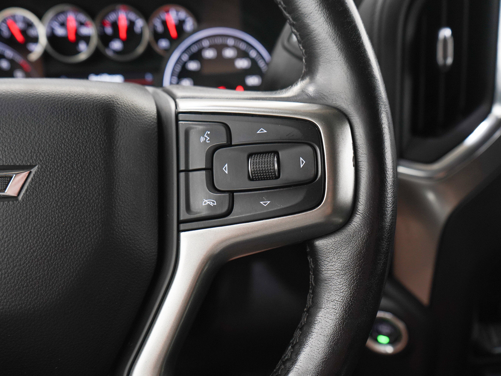 Used 2021 Chevrolet Silverado 1500 RST AWD/4WD image 25