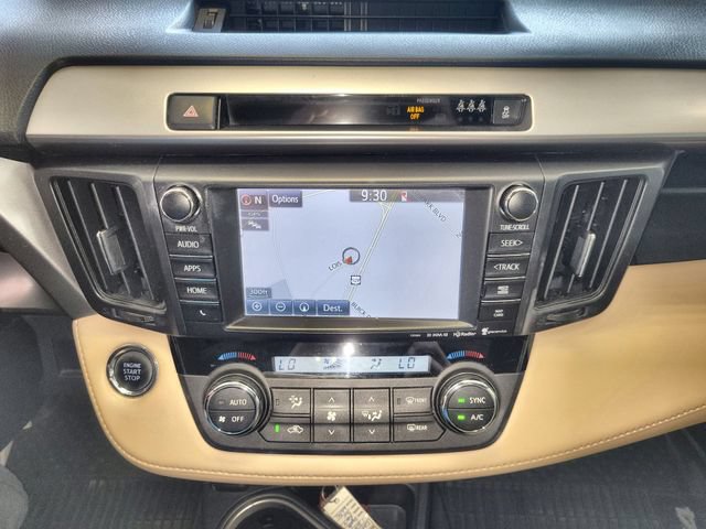 Used 2018 Toyota RAV4 XLE AWD/4WD image 18