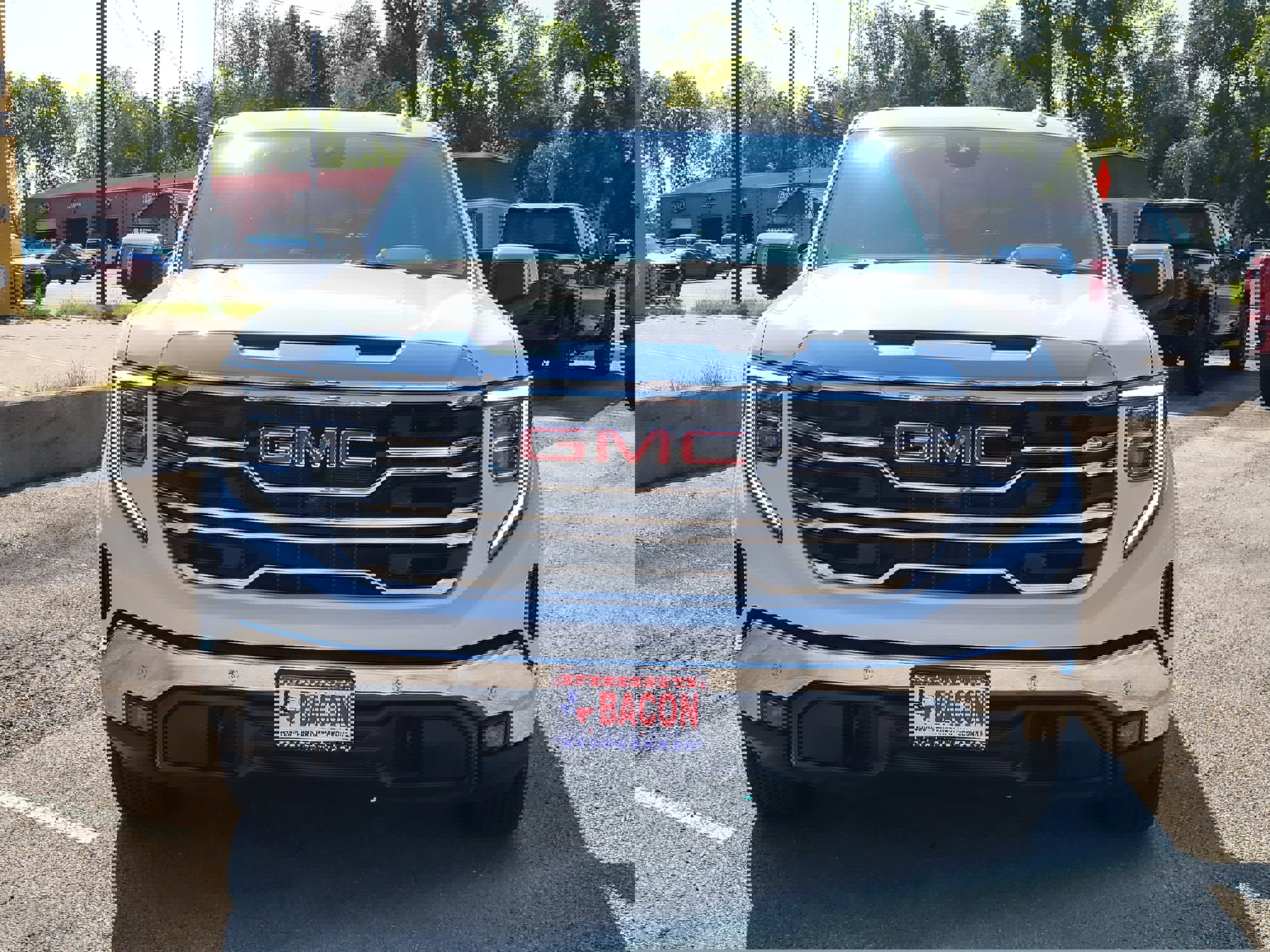 New 2026 GMC Sierra 1500 SLT image 2