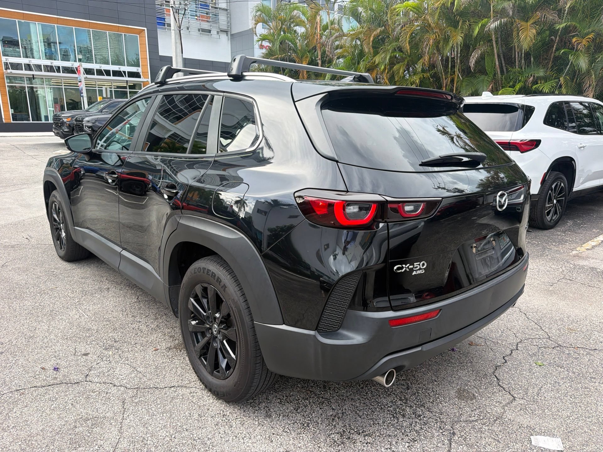 Used 2024 MAZDA CX-50 AWD 2.5 S w/ Premium Package image 3