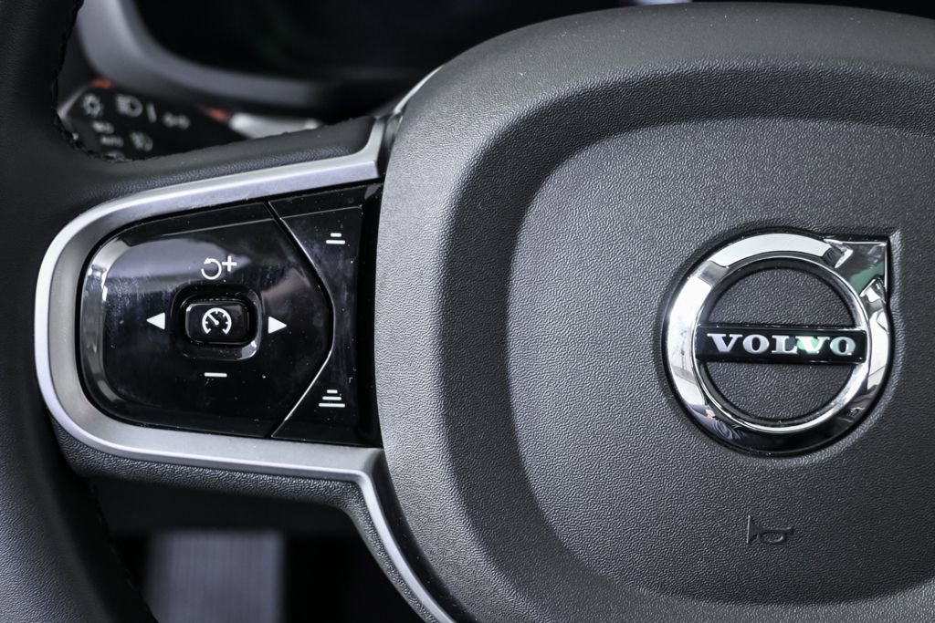 Certified 2025 Volvo V60 B5 Cross Country Plus image 11
