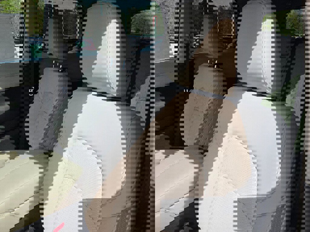 New 2026 Nissan Pathfinder SL image 14