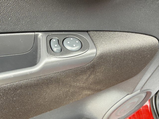 Used 2017 FIAT 500 Pop image 13