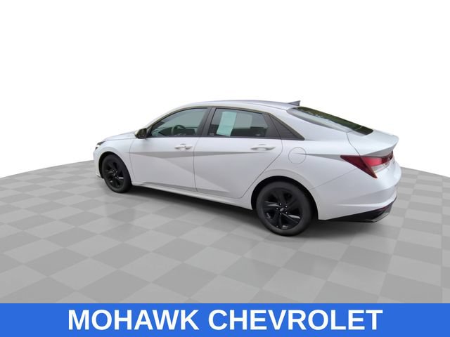 Used 2021 Hyundai Elantra SEL FWD image 6