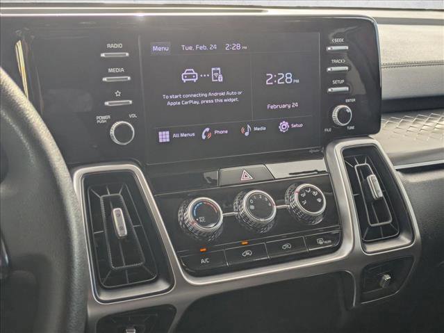Used 2022 Kia Sorento LX image 13