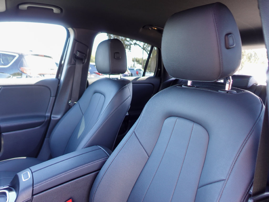 Used 2025 Mercedes-Benz GLA 250 image 22