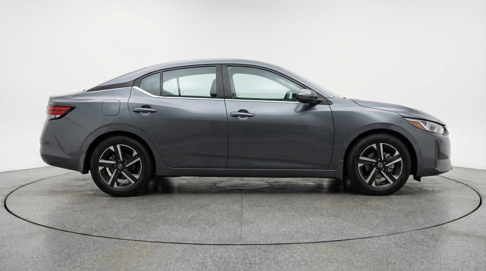 Used 2025 Nissan Sentra SV image 11