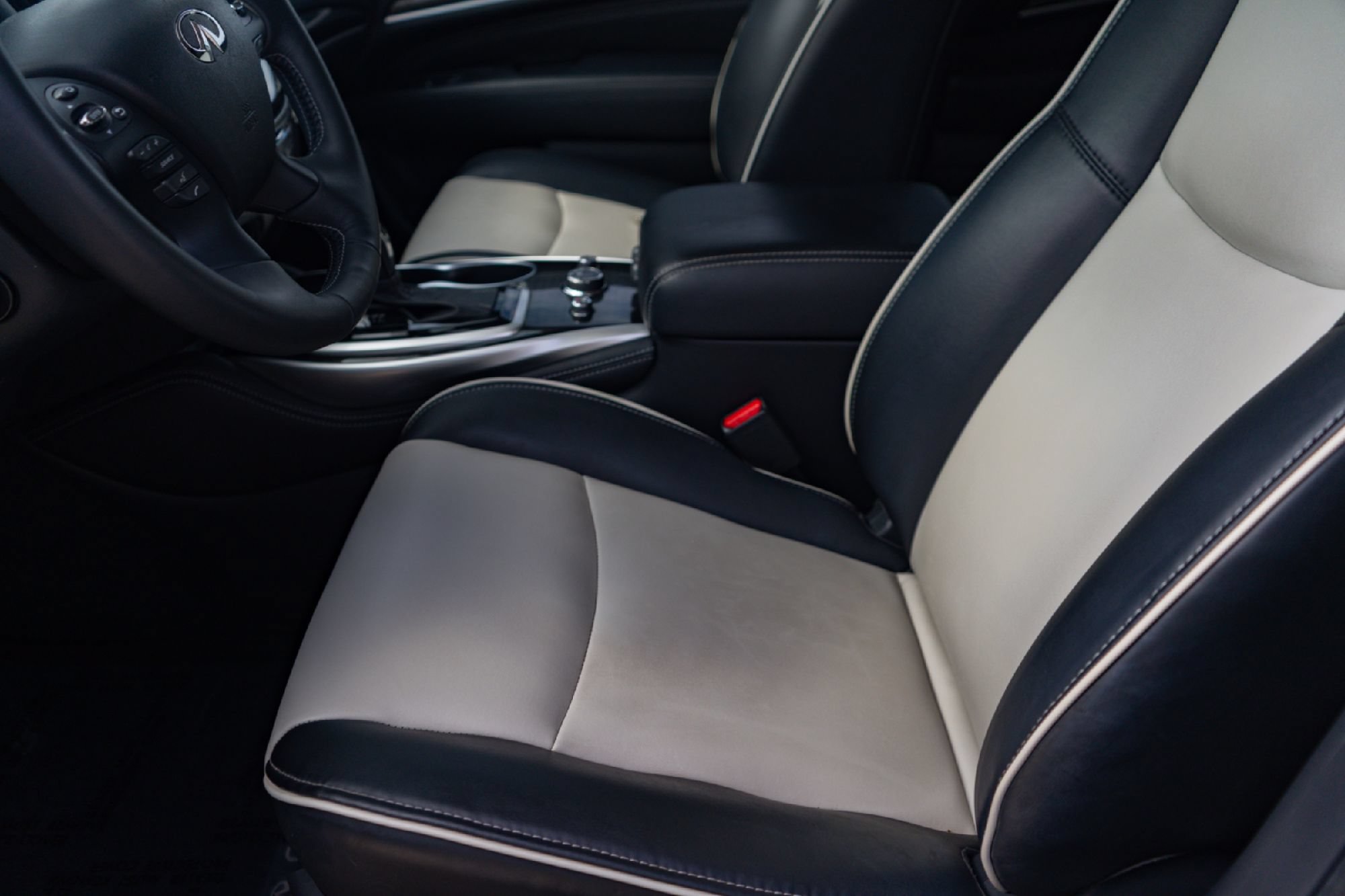 Used 2020 INFINITI QX60 Signature Edition FWD image 9