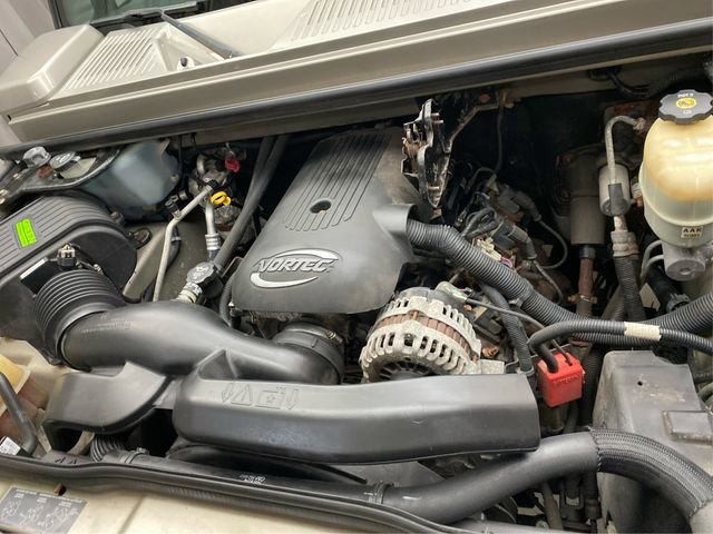 Used 2005 HUMMER H2 Luxury w/ Preferred Equipment Group image 12