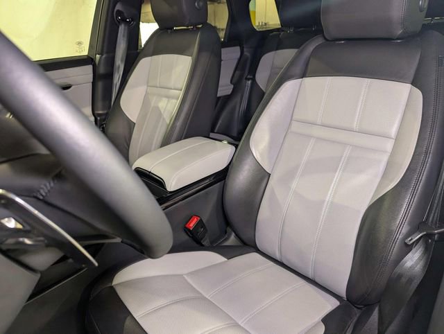 Used 2023 Land Rover Range Rover Evoque R-Dynamic S image 5