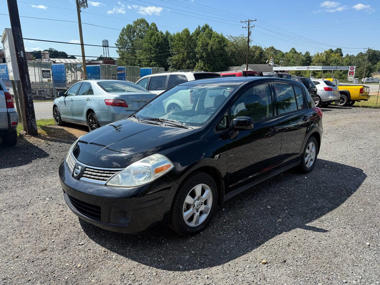 Used 2009 Nissan Versa SL w/ Convenience Pkg image 3
