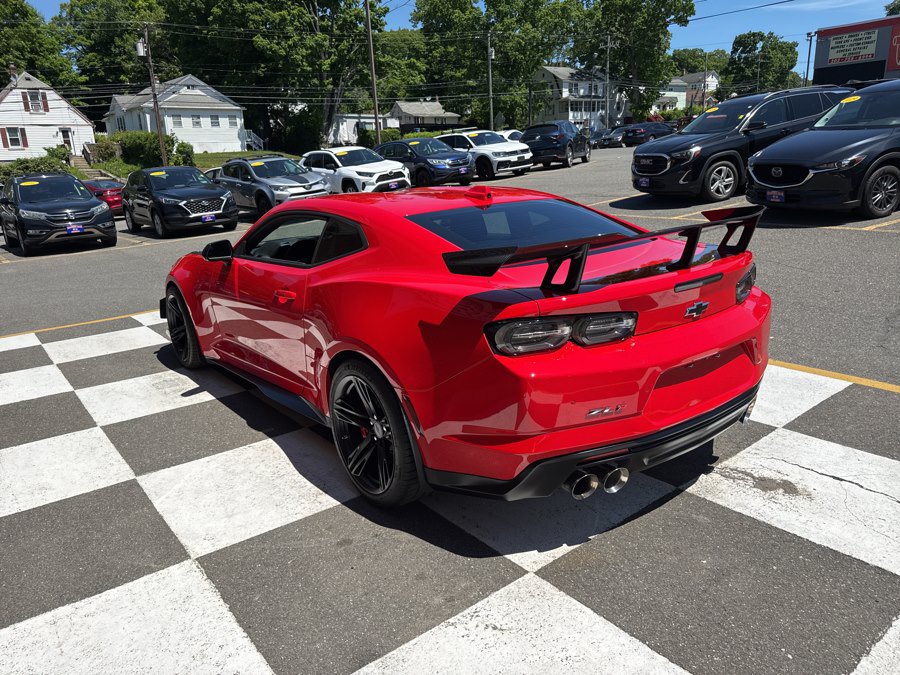 Used 2021 Chevrolet Camaro ZL1 RWD image 4