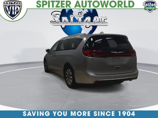 Used 2021 Chrysler Pacifica Touring-L FWD image 13