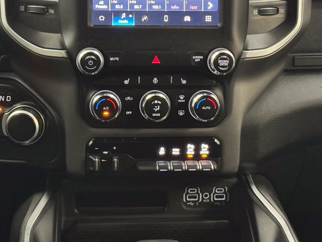 Used 2022 RAM 1500 Big Horn AWD/4WD image 16