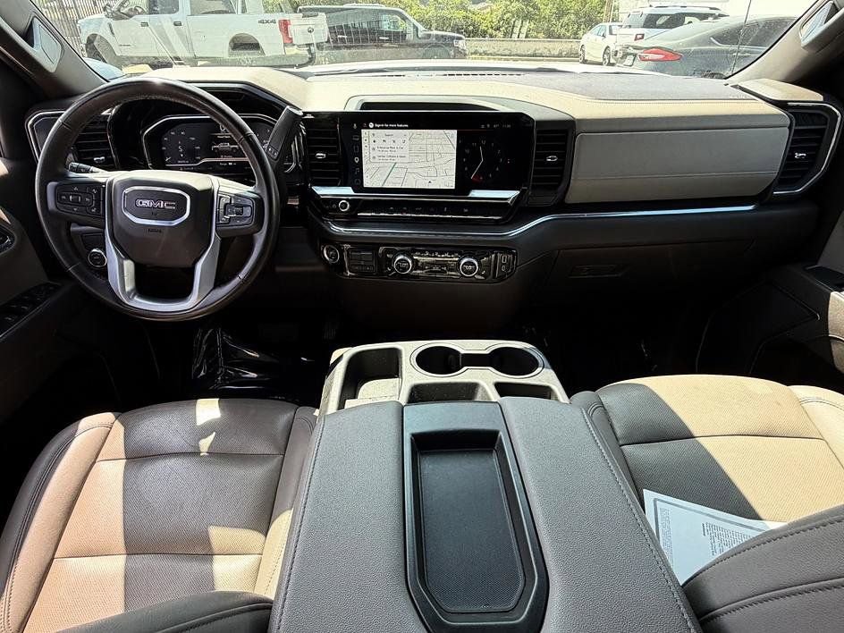 Used 2025 GMC Sierra 1500 SLT image 29