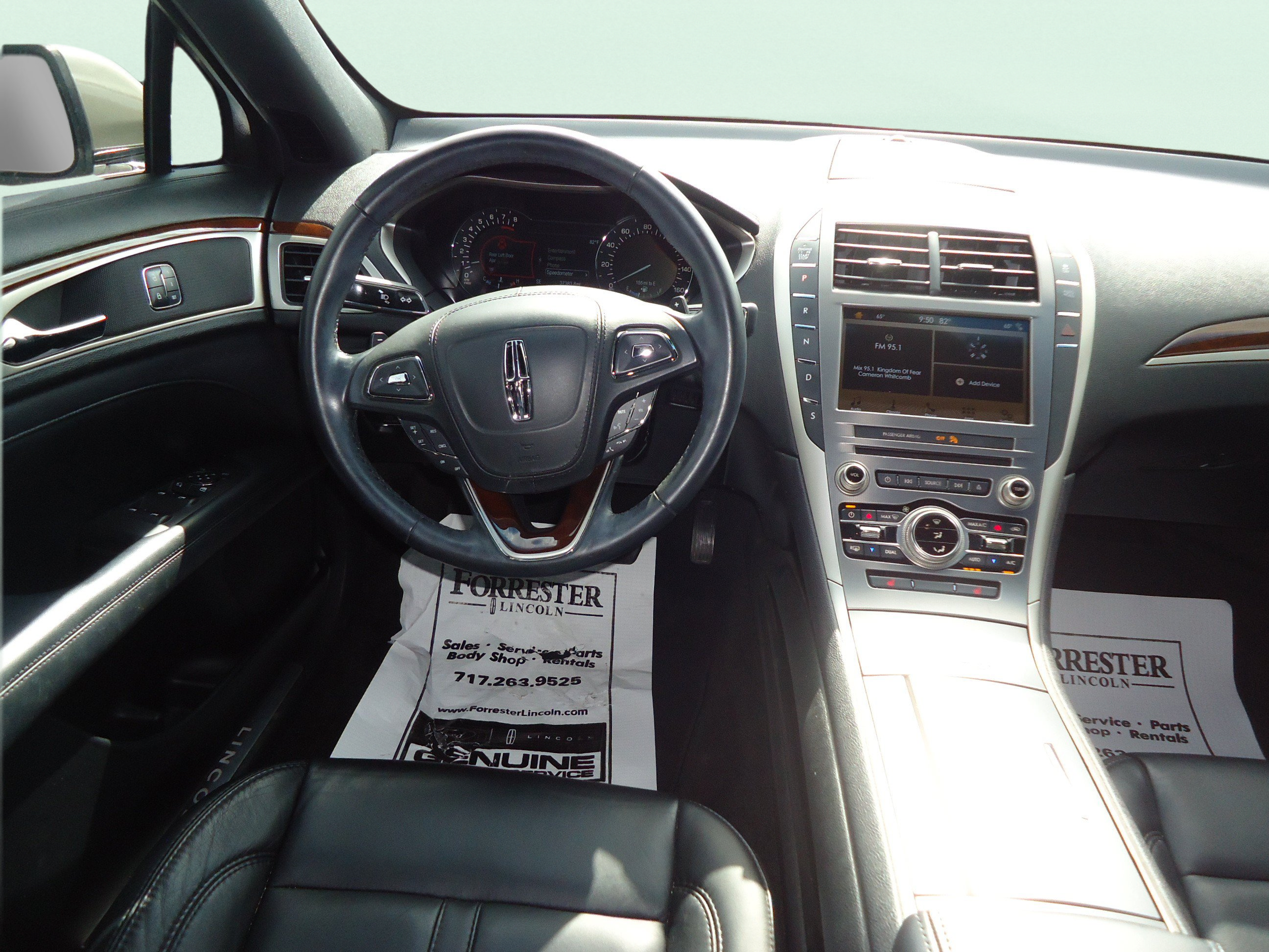 Used 2017 Lincoln MKZ Select FWD image 11