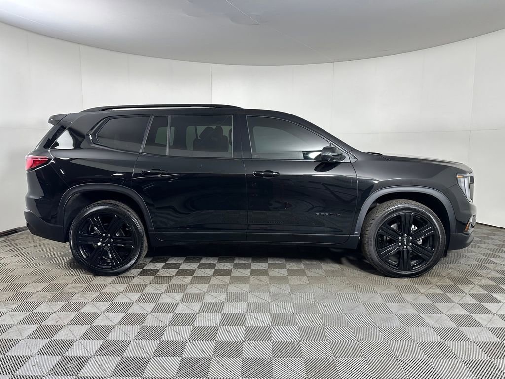 Used 2025 GMC Acadia Elevation w/ Elevation Premium Package image 6