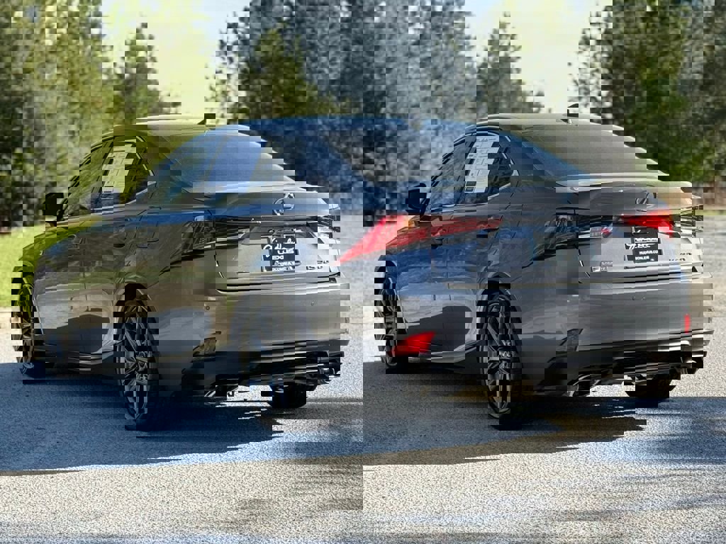 Used 2019 Lexus IS 300 F Sport w/ F Sport Package image 13