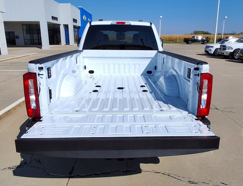 New 2026 Ford F350 XLT image 9