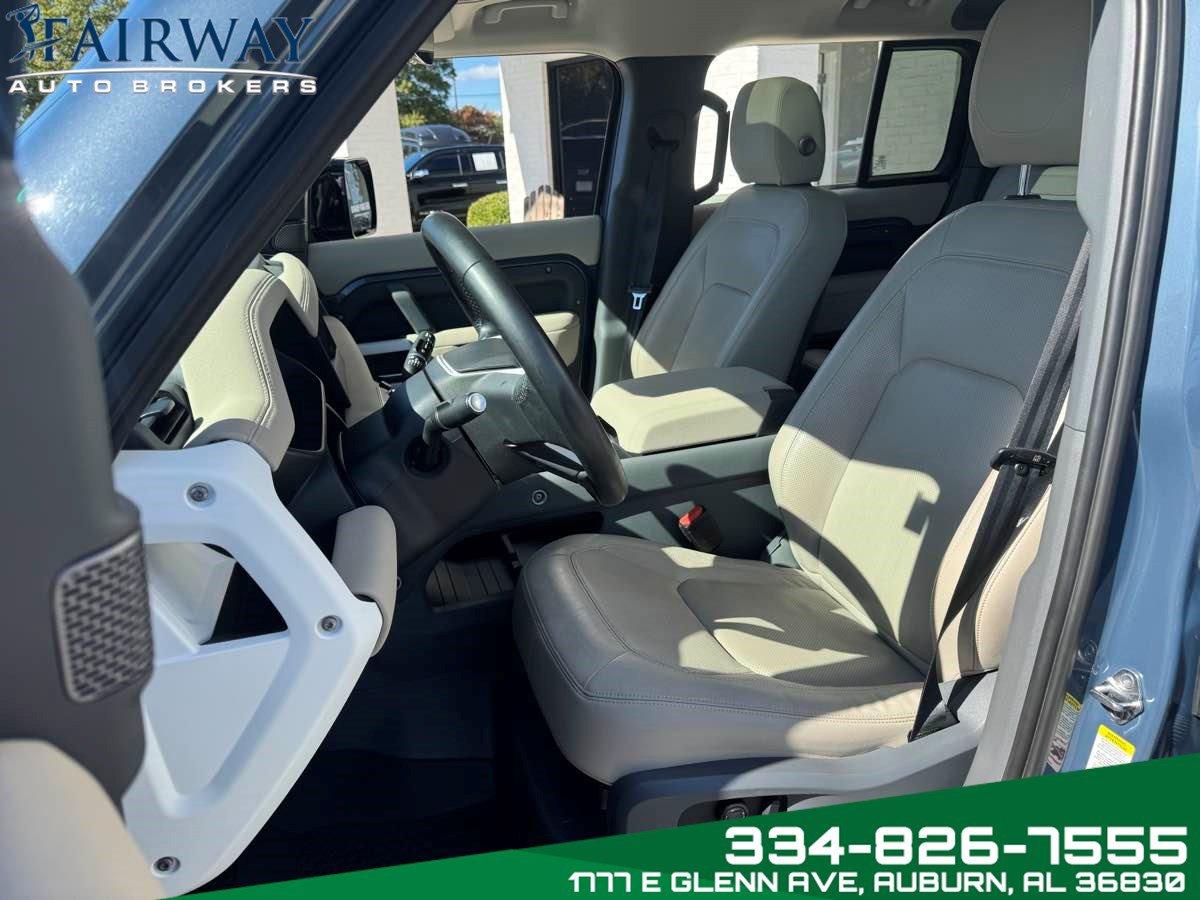 Used 2023 Land Rover Defender 110 SE image 10