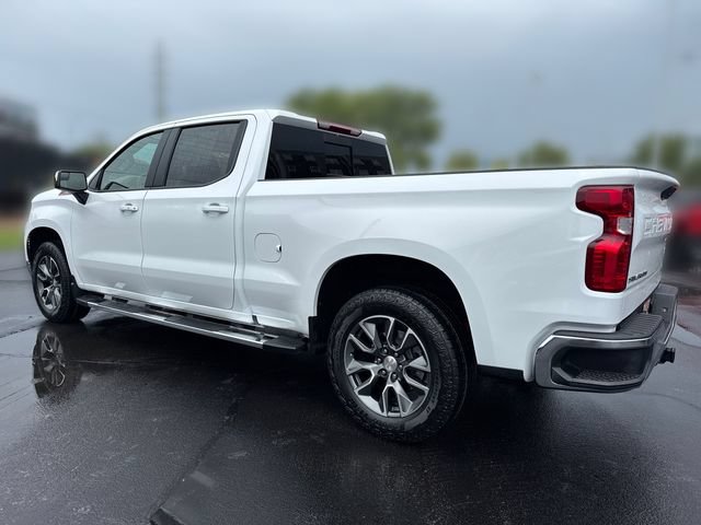 Used 2023 Chevrolet Silverado 1500 LT AWD/4WD image 3