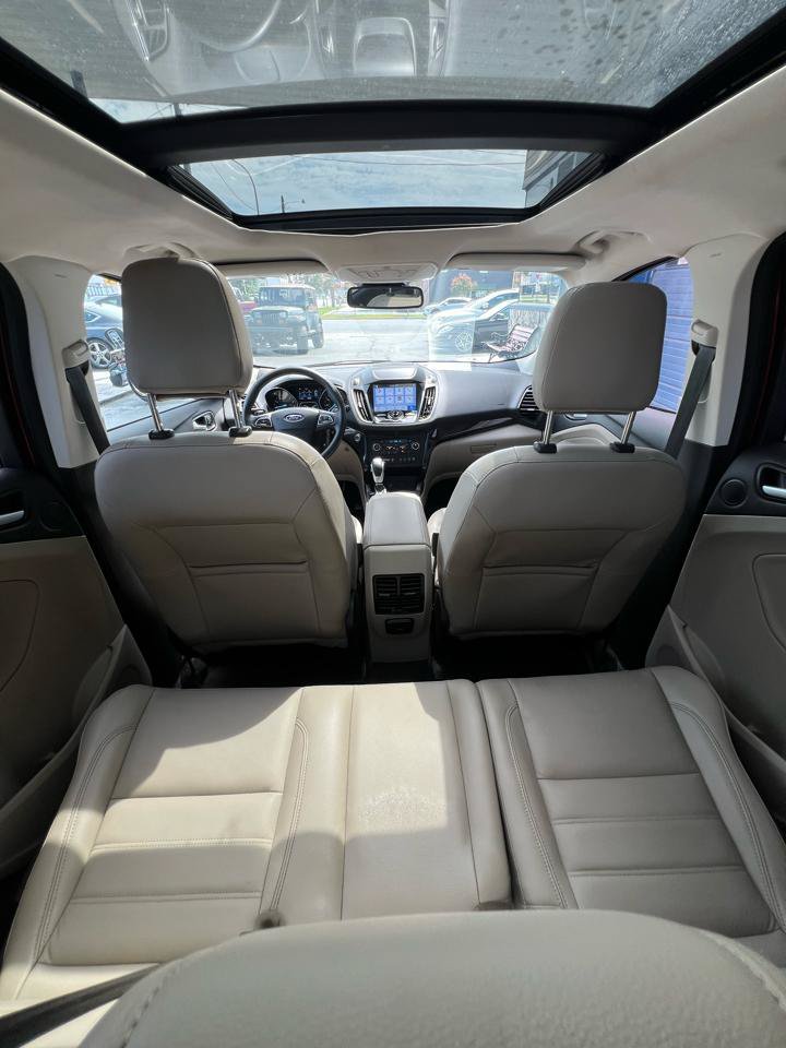 Used 2019 Ford Escape Titanium AWD/4WD image 12