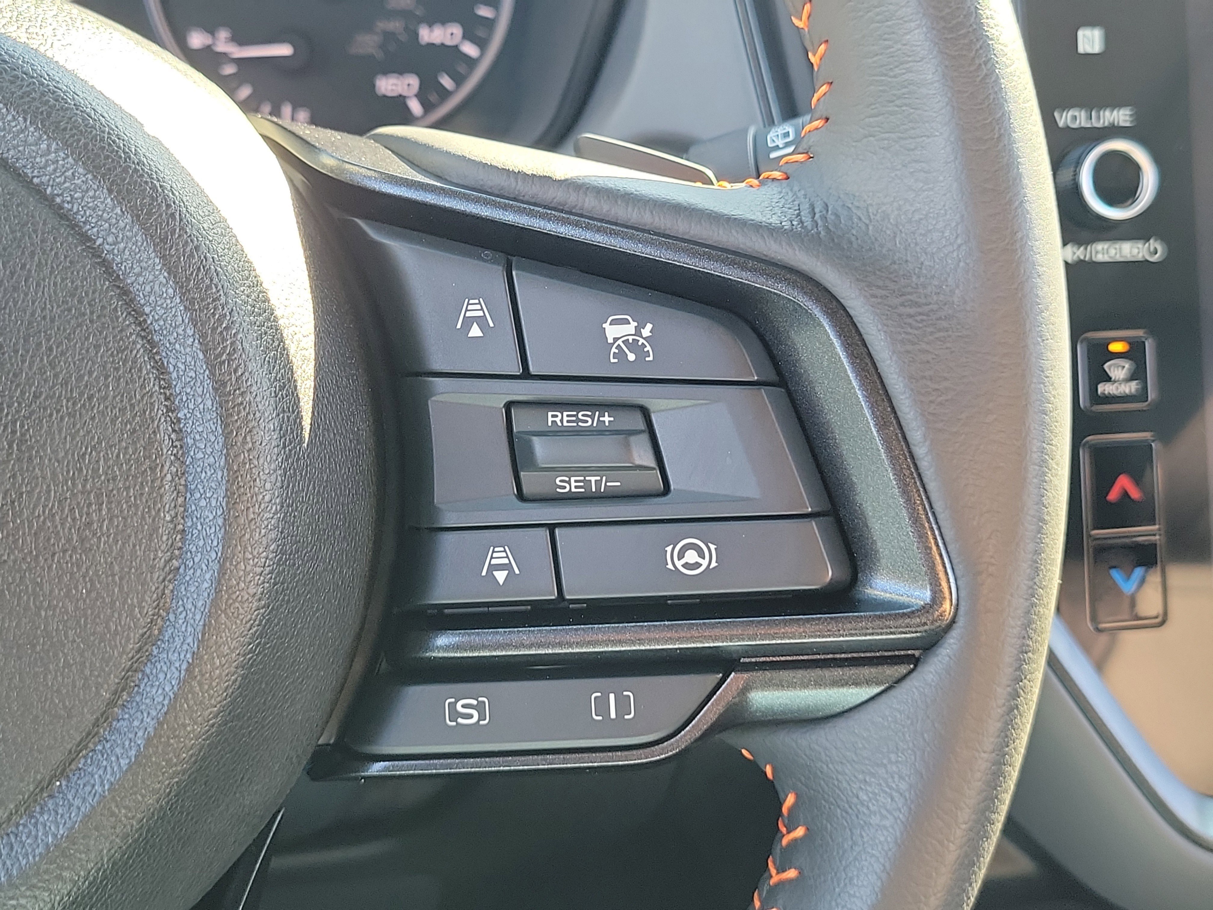 Used 2024 Subaru Crosstrek 2.5i Limited w/ Crosstrek Mirror Package image 28