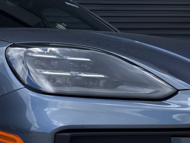 New 2026 Porsche Cayenne S AWD/4WD image 12