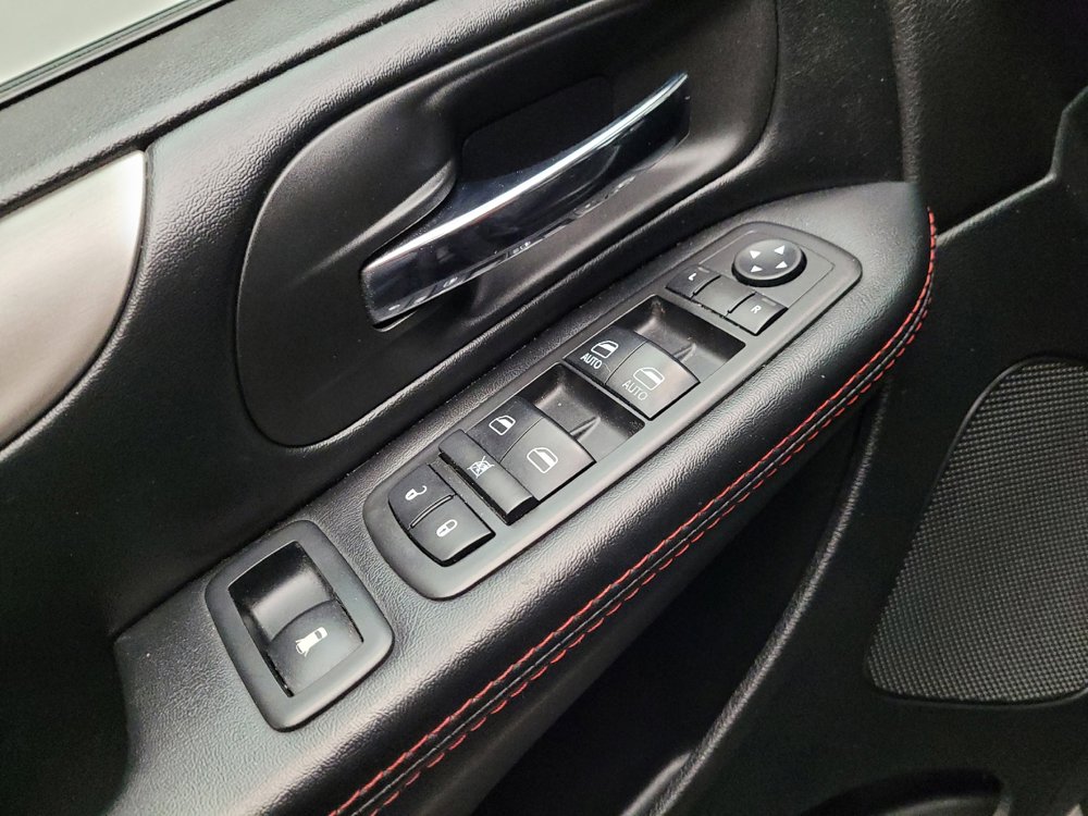 Used 2019 Dodge Grand Caravan GT FWD image 27