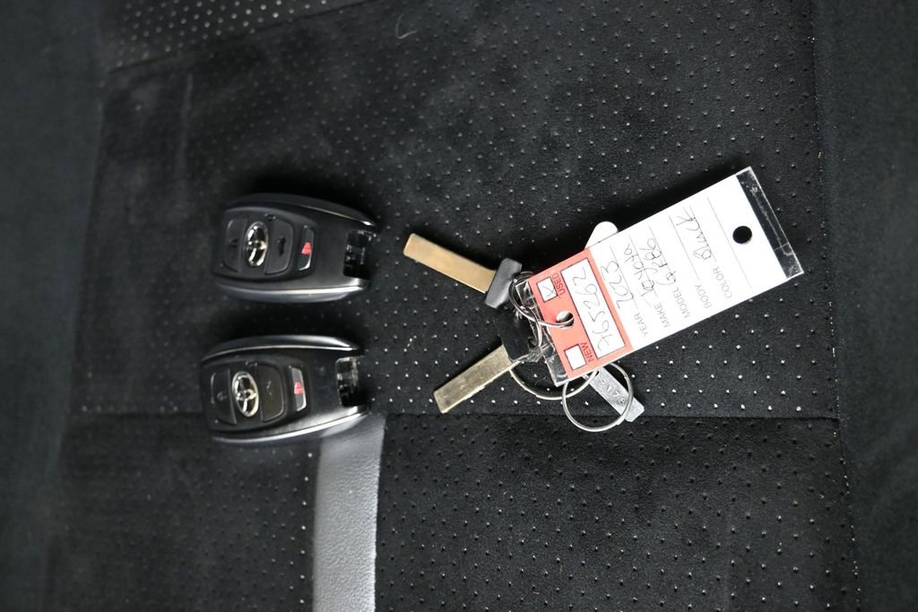 Used 2023 Toyota GR86 Premium image 30