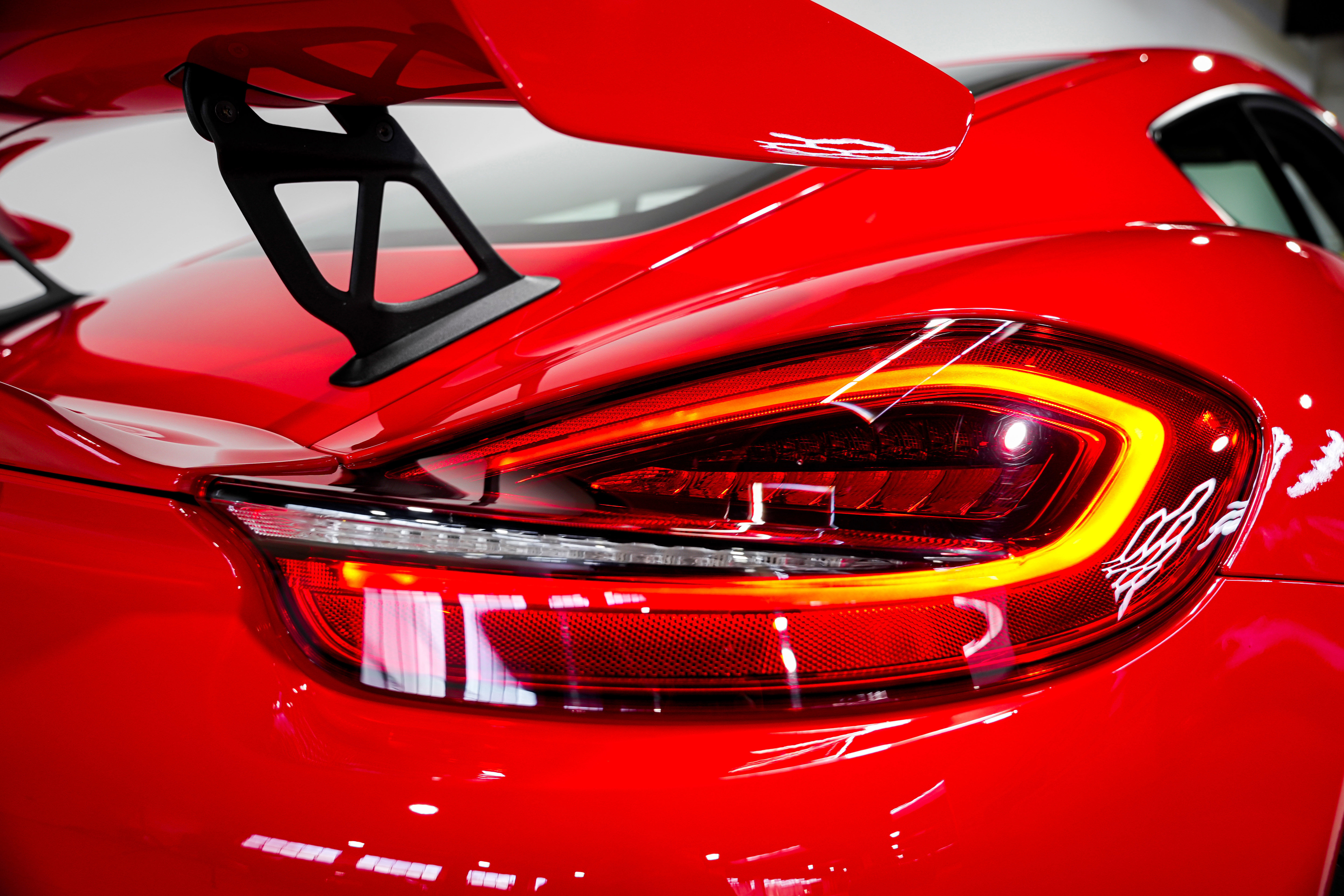 Used 2016 Porsche Cayman GT4 image 35