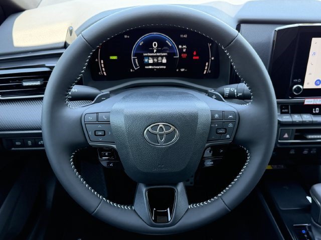 New 2026 Toyota Camry SE w/ Convenience Package FWD image 13
