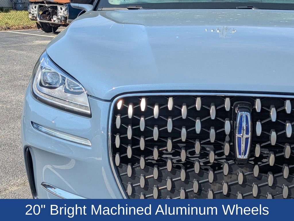 Used 2024 Lincoln Corsair Grand Touring image 9