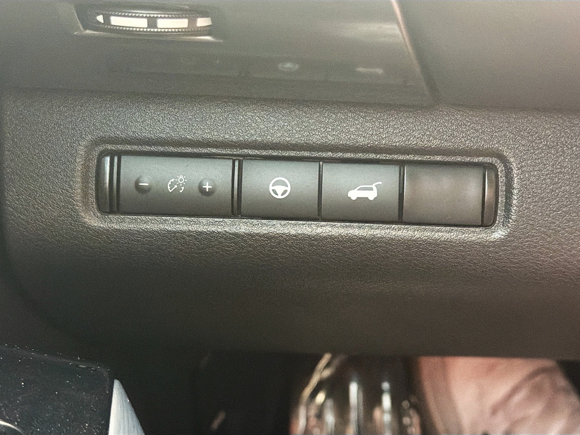 Used 2023 Nissan Pathfinder SL w/ SL Premium Package AWD/4WD image 17