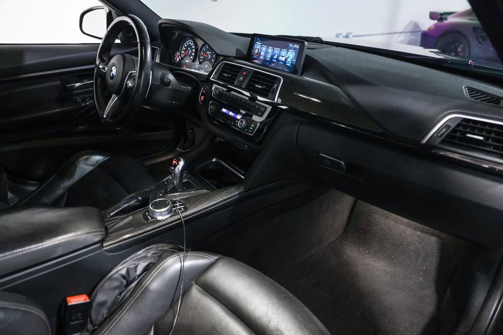 Used 2017 BMW M3 image 25