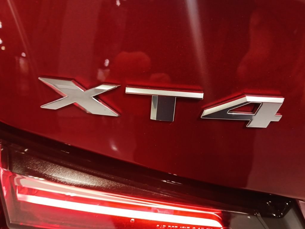 Used 2024 Cadillac XT4 Sport w/ Active Safety Package AWD/4WD image 8