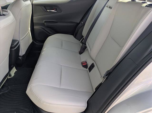 Used 2024 Toyota Prius XLE FWD image 17