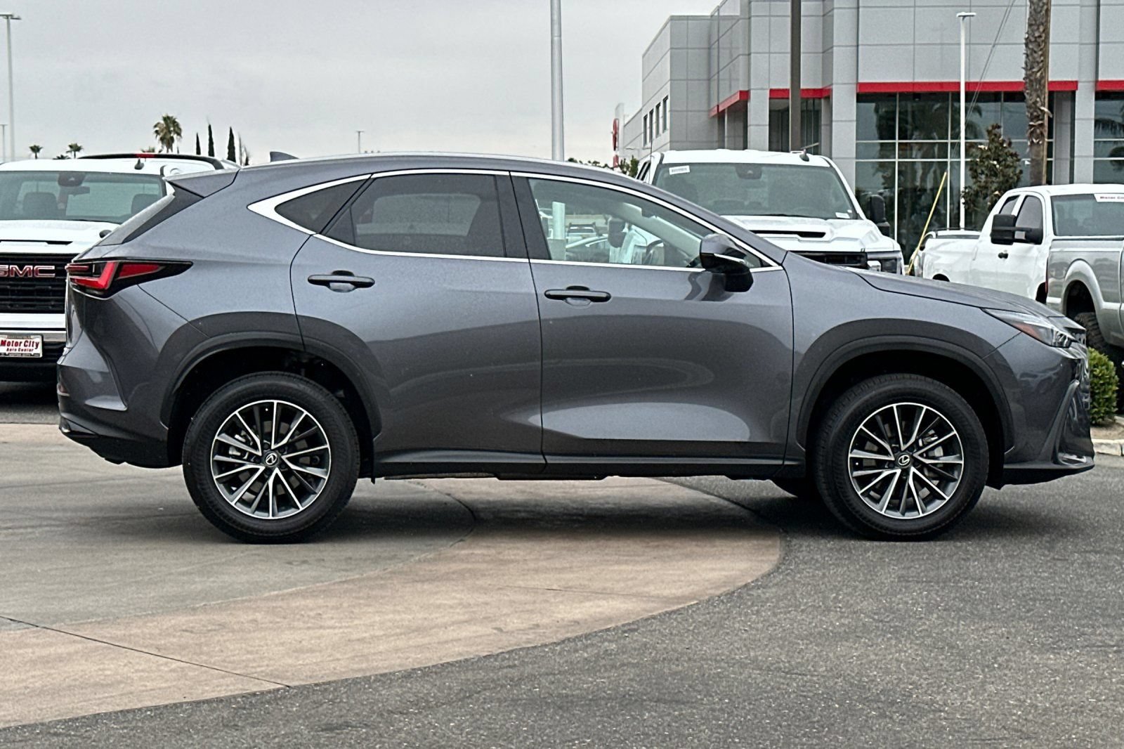 Certified 2025 Lexus NX 350h AWD w/ Cold Area Package image 3