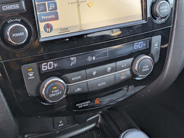Used 2015 Nissan Rogue SL w/ SL Premium Package image 29