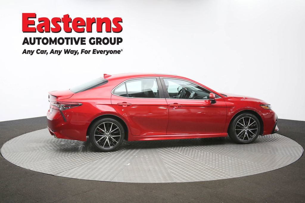 Used 2021 Toyota Camry SE w/ Cold Weather Package image 44