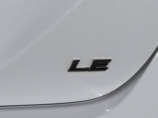 Used 2020 Toyota Camry LE FWD image 12